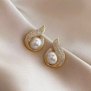 New Women’s Girls Pearl Earrings